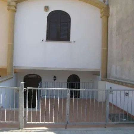 Holiday home Ugentomarina 2025 50metri Dal Mare Torre San Giovanni Ugento